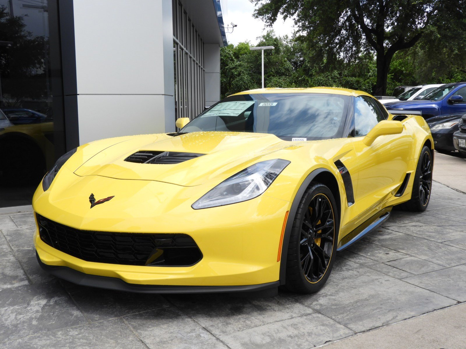 trim vs j trim f New Chevrolet 2018 Car in Corvette 2LZ 2dr Z06 Austin